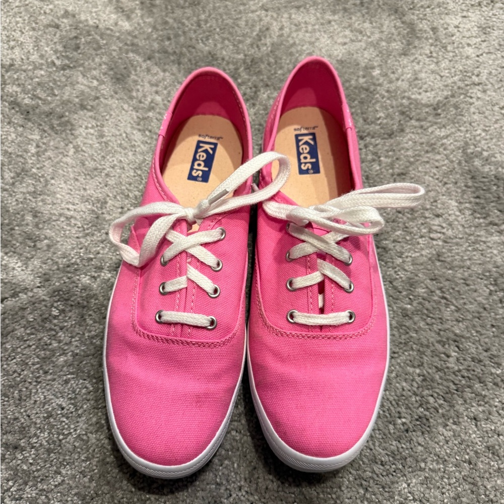 Keds Vibrant Pink Canvas Sneakers size 7.5 EUC